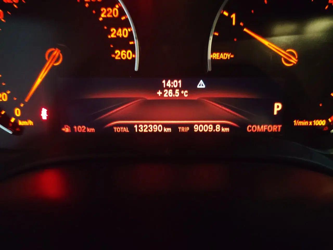 BMW 5 Series 2018 528Li Launch Special Edition — миниатюра 12
