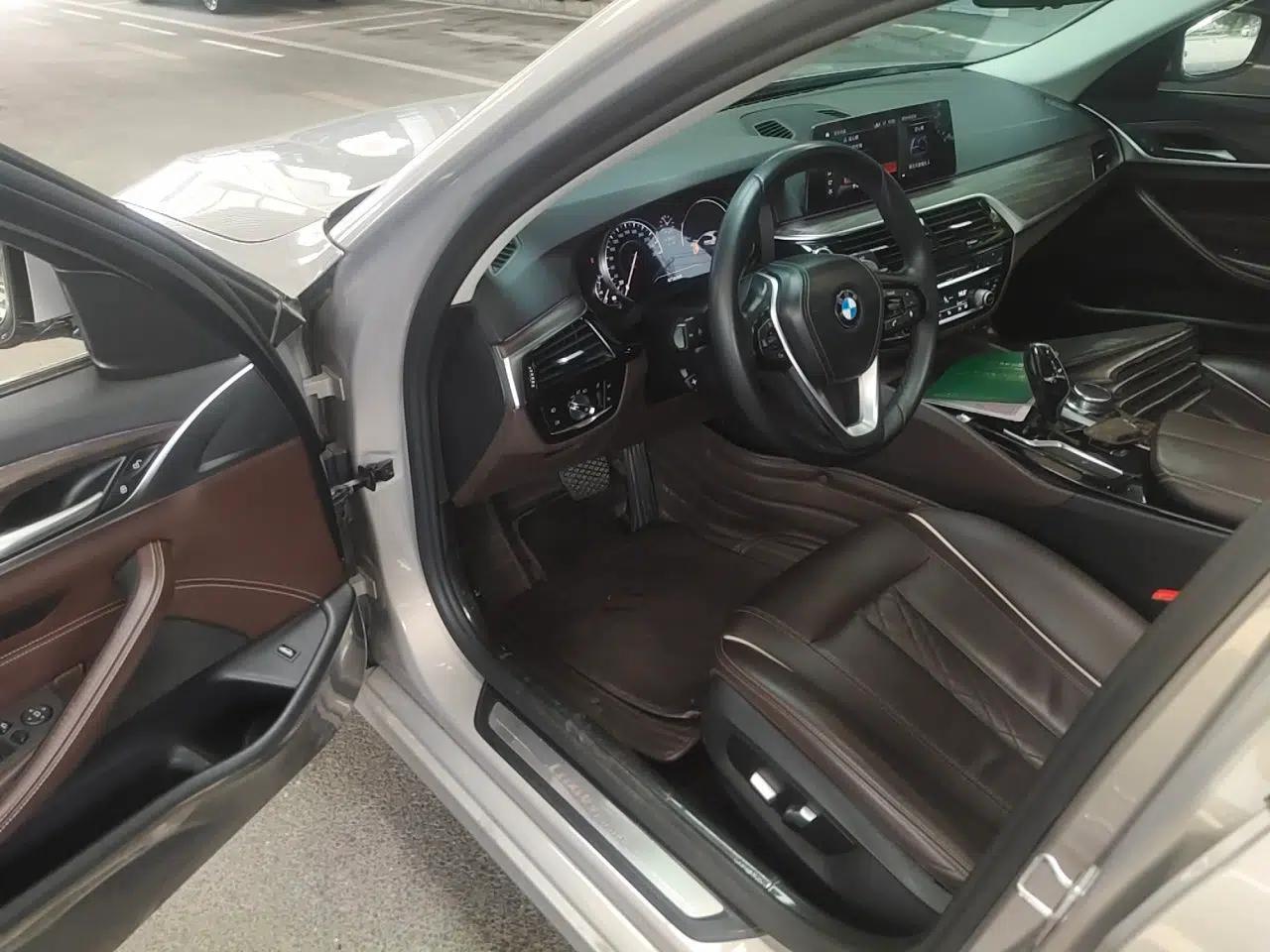 BMW 5 Series 2018 530Li xDrive Luxury Package — миниатюра 16