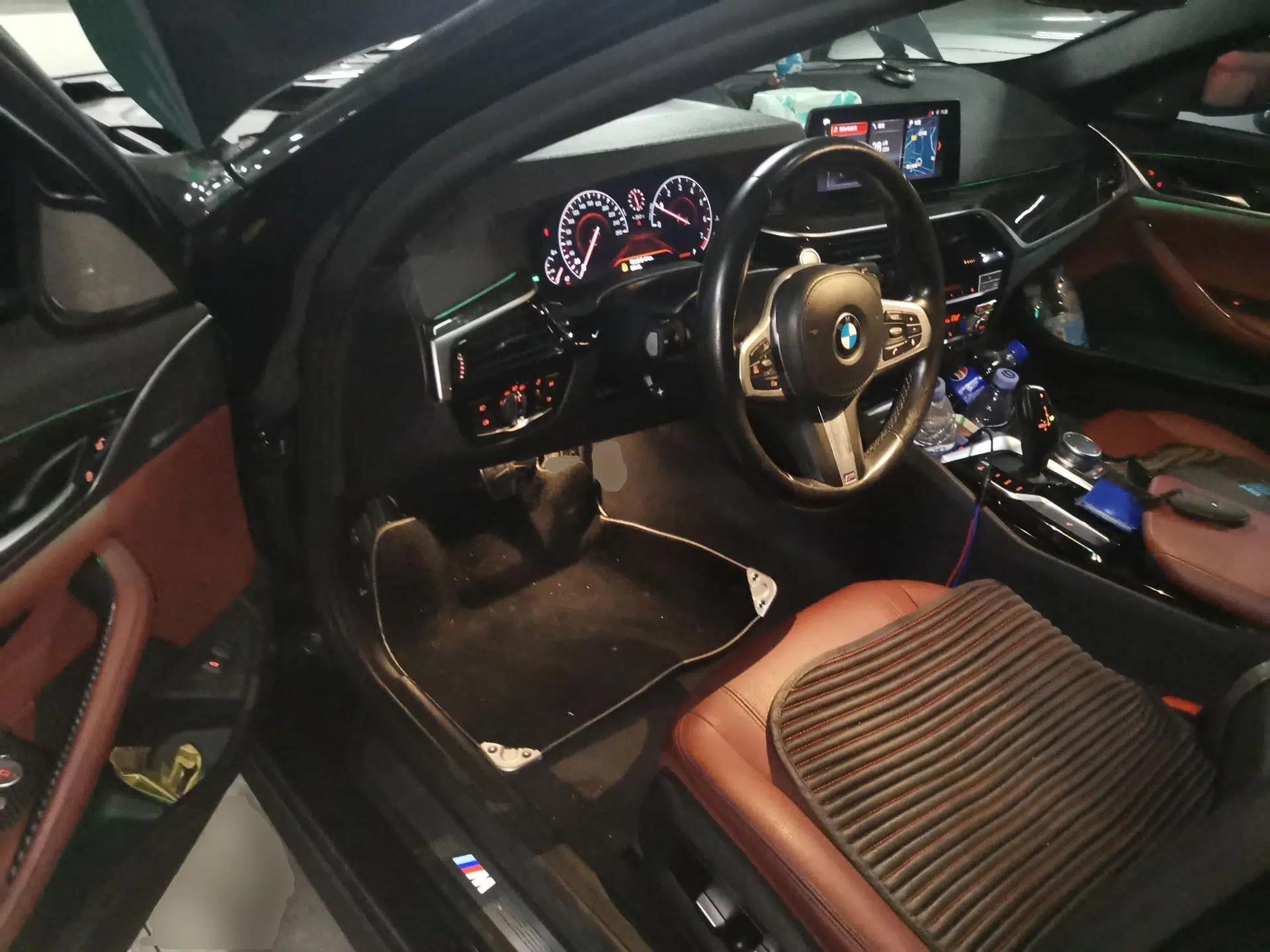BMW 5 Series 2019 530Li Leading Model M Sport Package — миниатюра 16