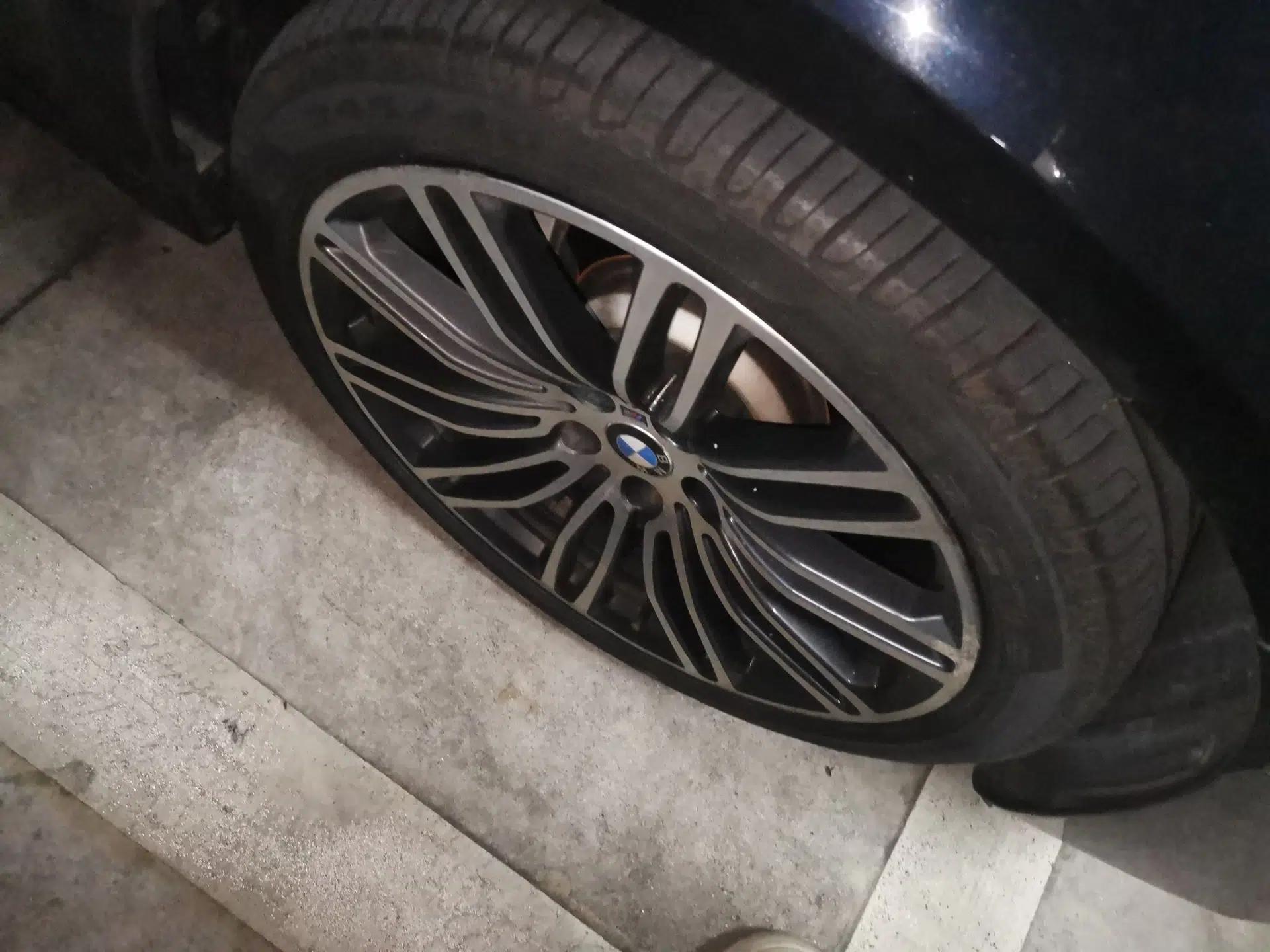 BMW 5 Series 2019 530Li Leading Model M Sport Package — миниатюра 8