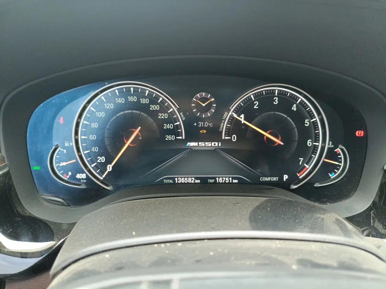 BMW 5 Series 2018 530Li Luxury Edition Premium Package — миниатюра 11