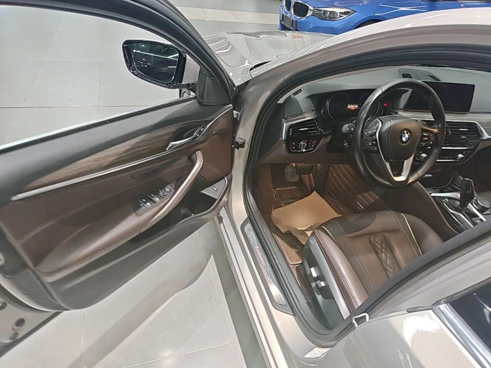 BMW 5 Series 2018 530Li Leading Edition Luxury Package — миниатюра 18