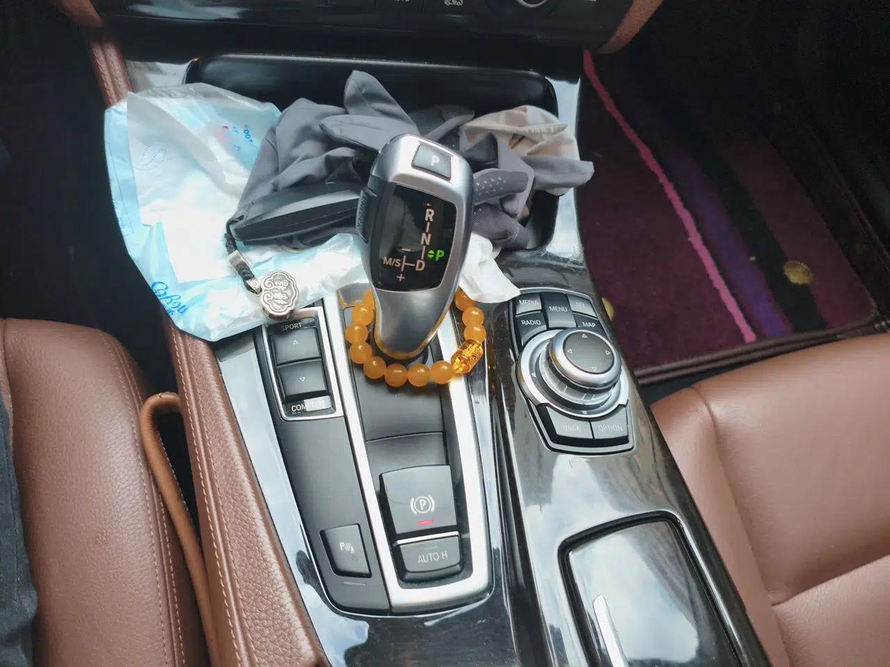 BMW 5 Series 2014 525Li Leading Model — миниатюра 14
