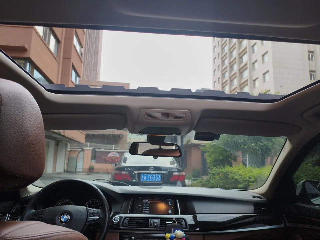 BMW 5 Series 2014 525Li Leading Model — миниатюра 18