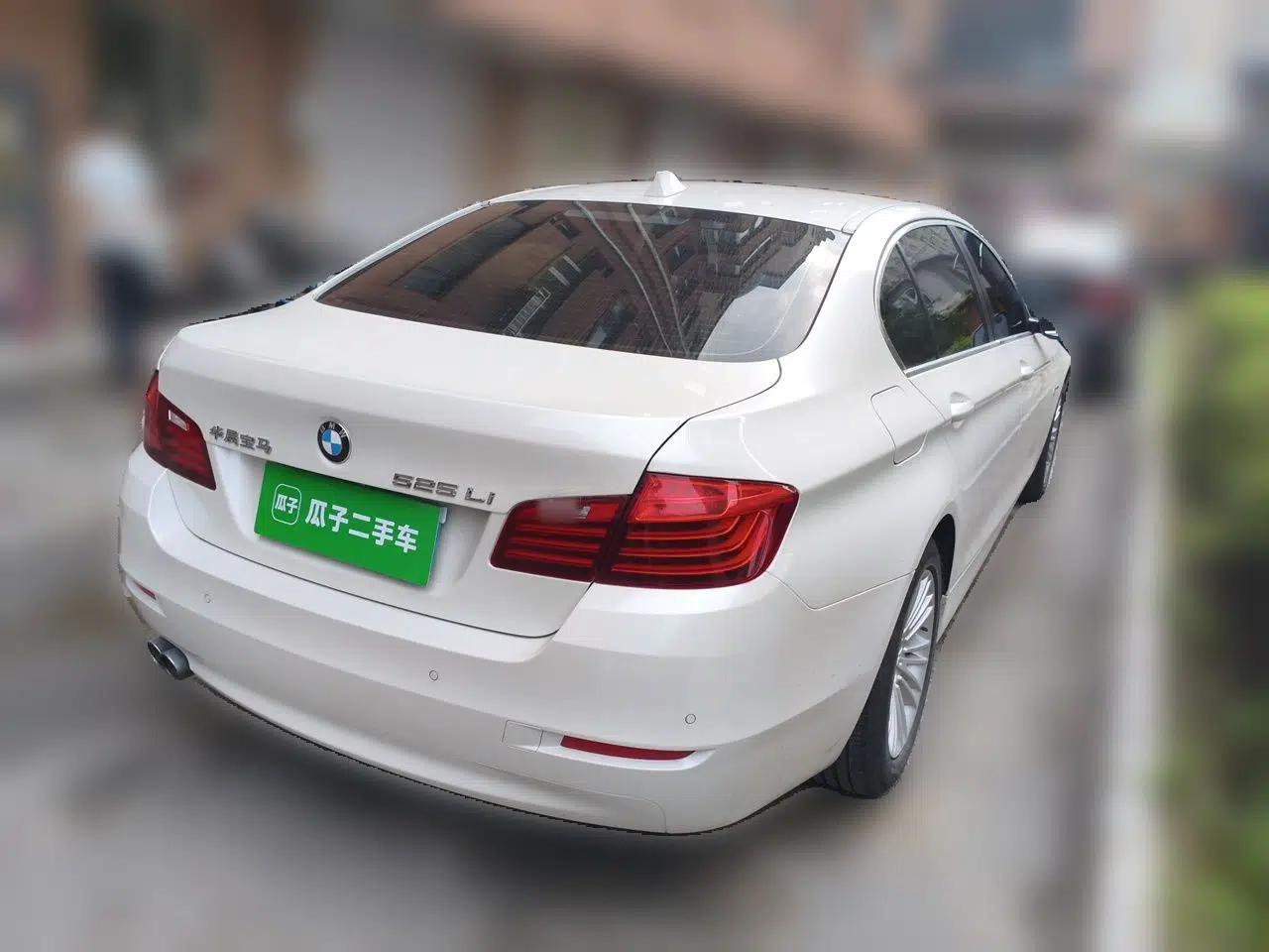 BMW 5 Series 2014 525Li Leading Model — миниатюра 6