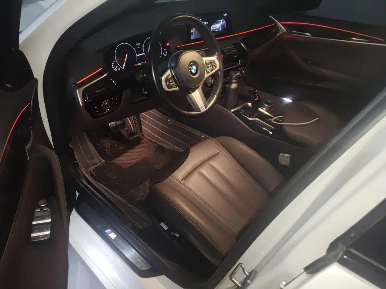 BMW 5 Series 2019 525Li M Sport Package — миниатюра 16