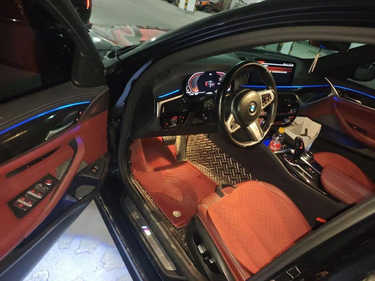 BMW 5 Series 2021 525Li M Sport Package — миниатюра 16