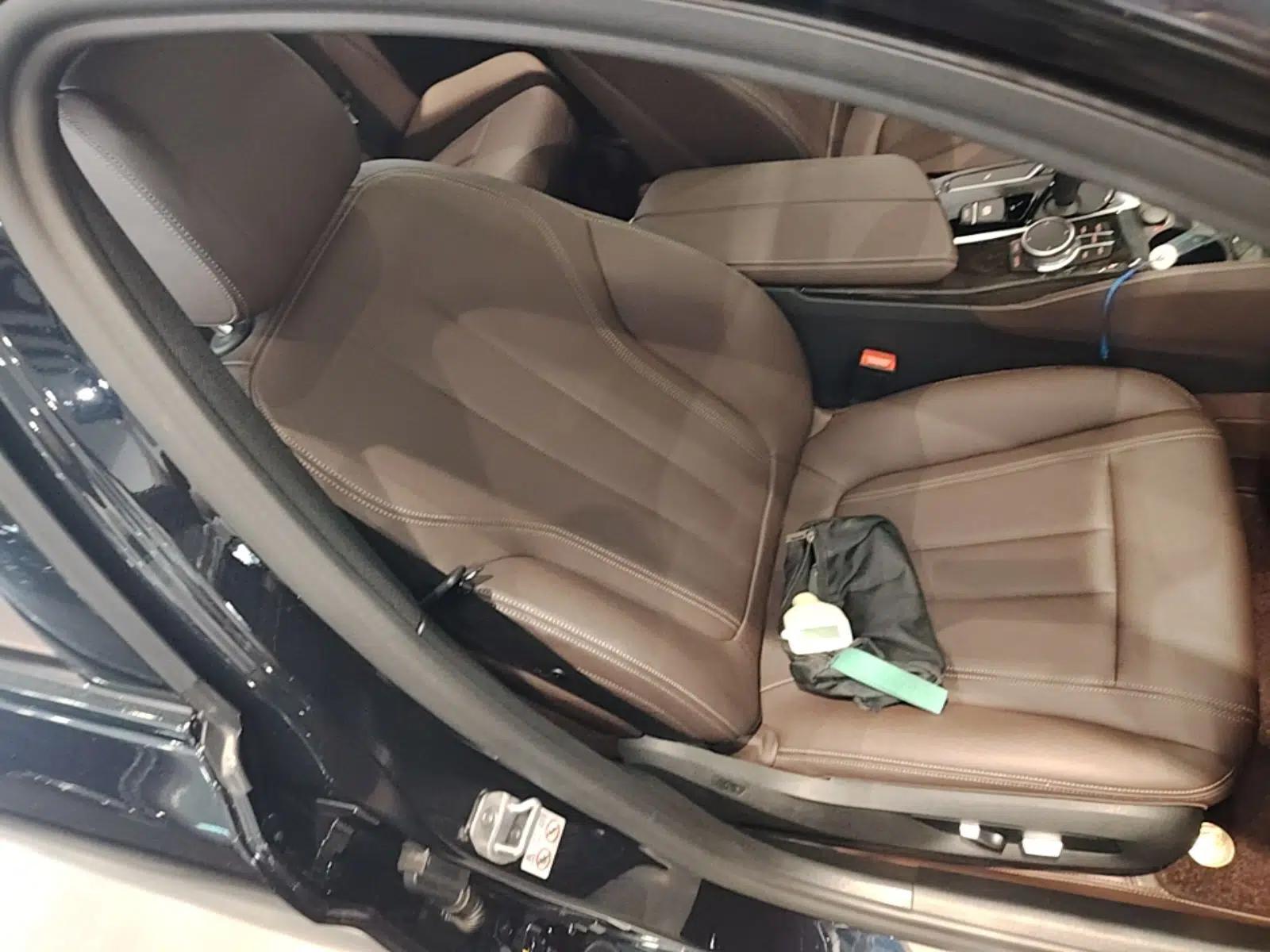 BMW 5 Series 2020 525Li M Sport Package — миниатюра 25