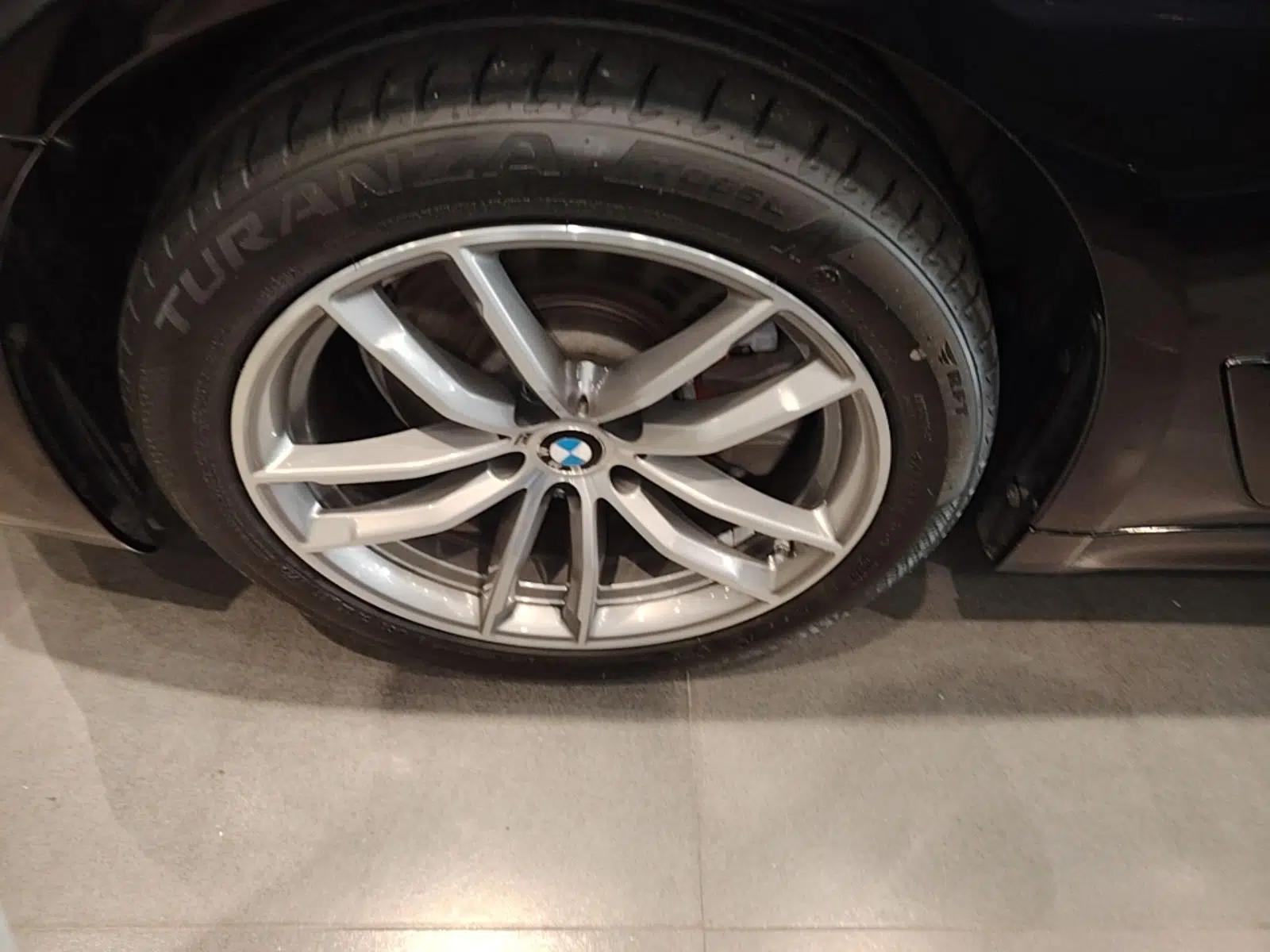 BMW 5 Series 2020 525Li M Sport Package — миниатюра 10