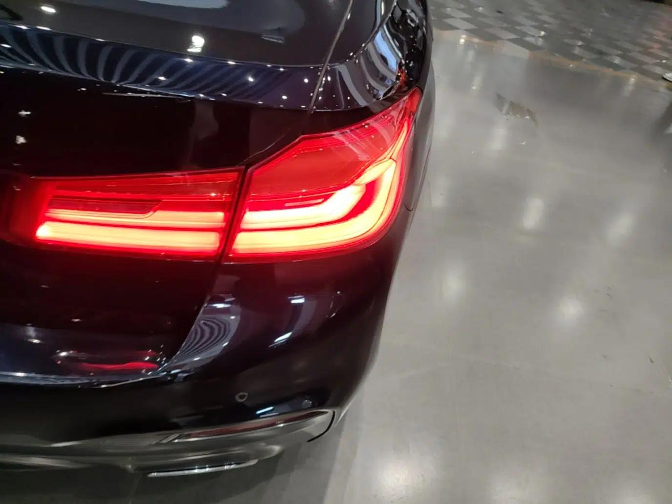 BMW 5 Series 2019 530Li Leading Model M Sport Package — миниатюра 14
