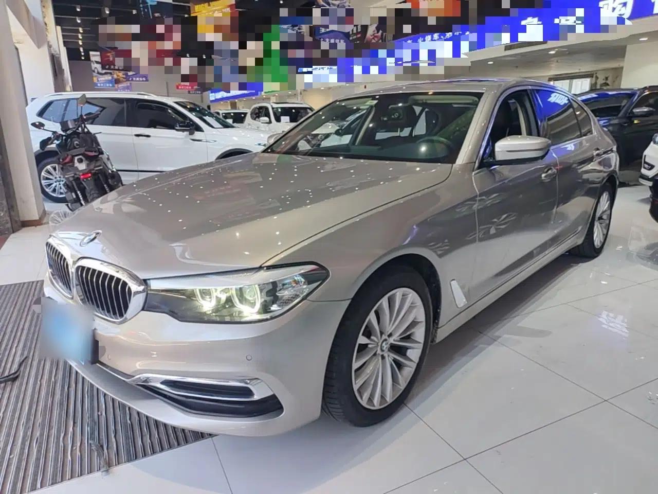 BMW 5 Series 2019 Facelifted 525Li Luxury Package — миниатюра 1