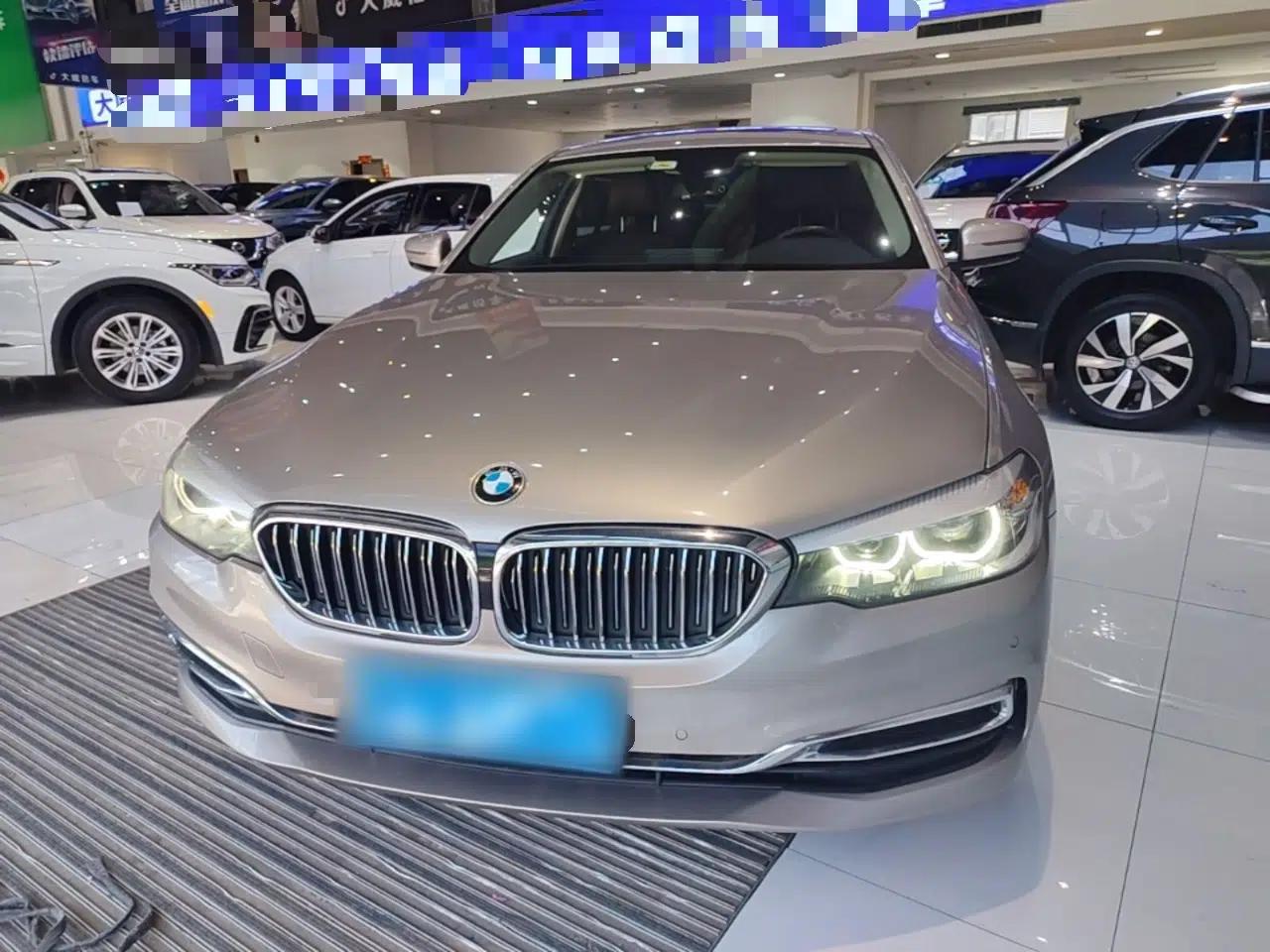 BMW 5 Series 2019 Facelifted 525Li Luxury Package — миниатюра 2