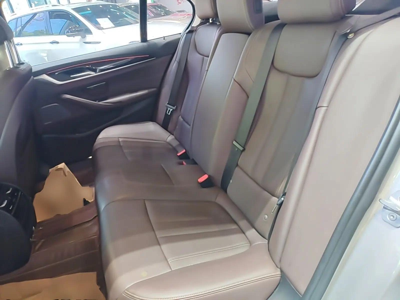 BMW 5 Series 2019 Facelifted 525Li Luxury Package — миниатюра 20