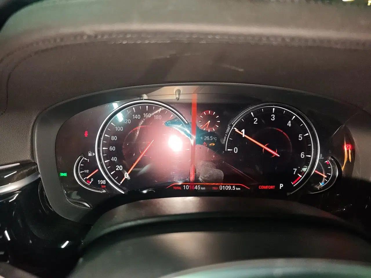 BMW 5 Series 2018 525Li M Sport Package — миниатюра 11