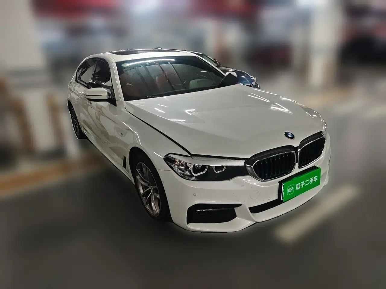 BMW 5 Series 2018 525Li M Sport Package — миниатюра 3