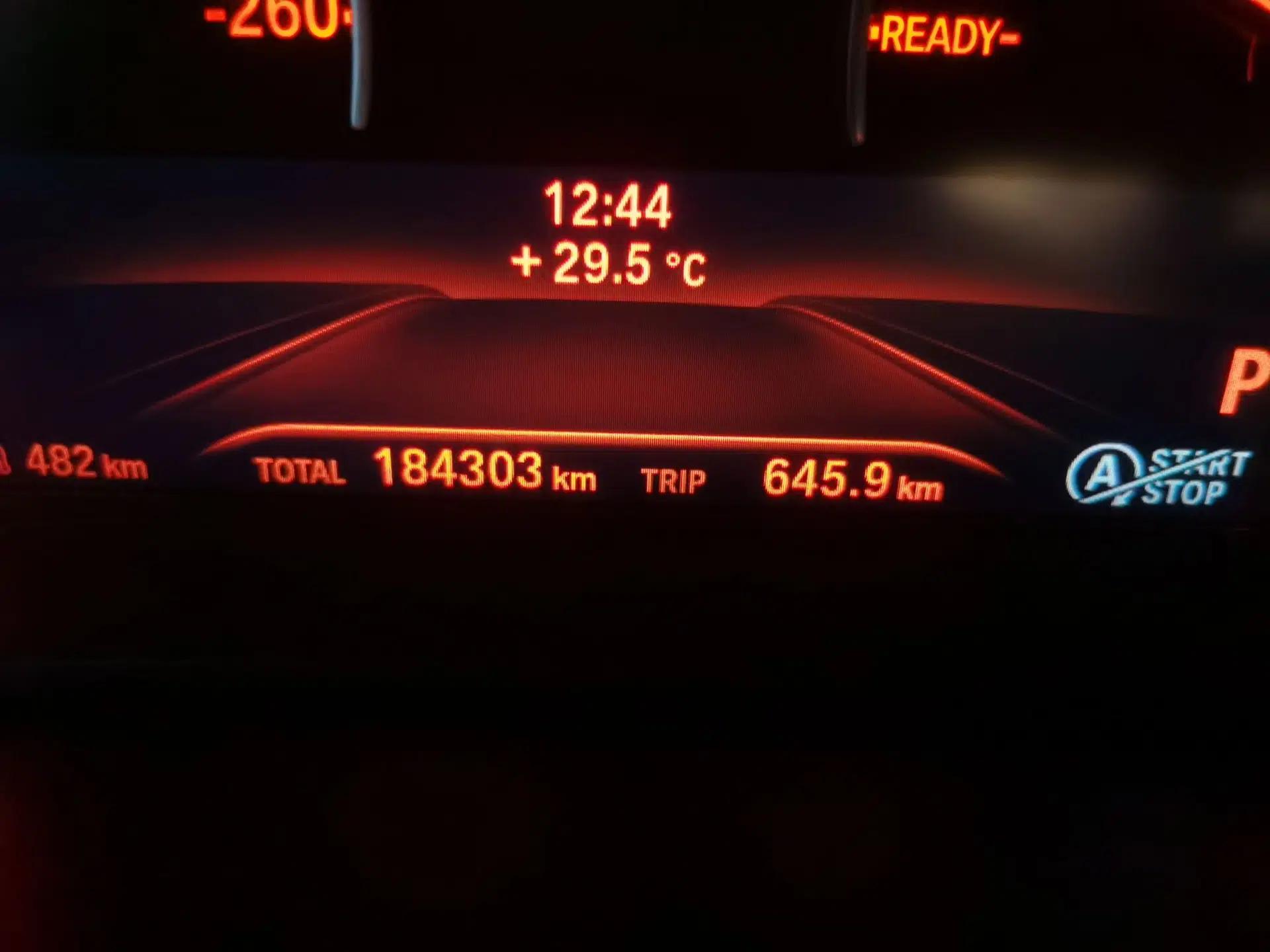 BMW 5 Series 2018 528Li Launch Special Edition — миниатюра 12