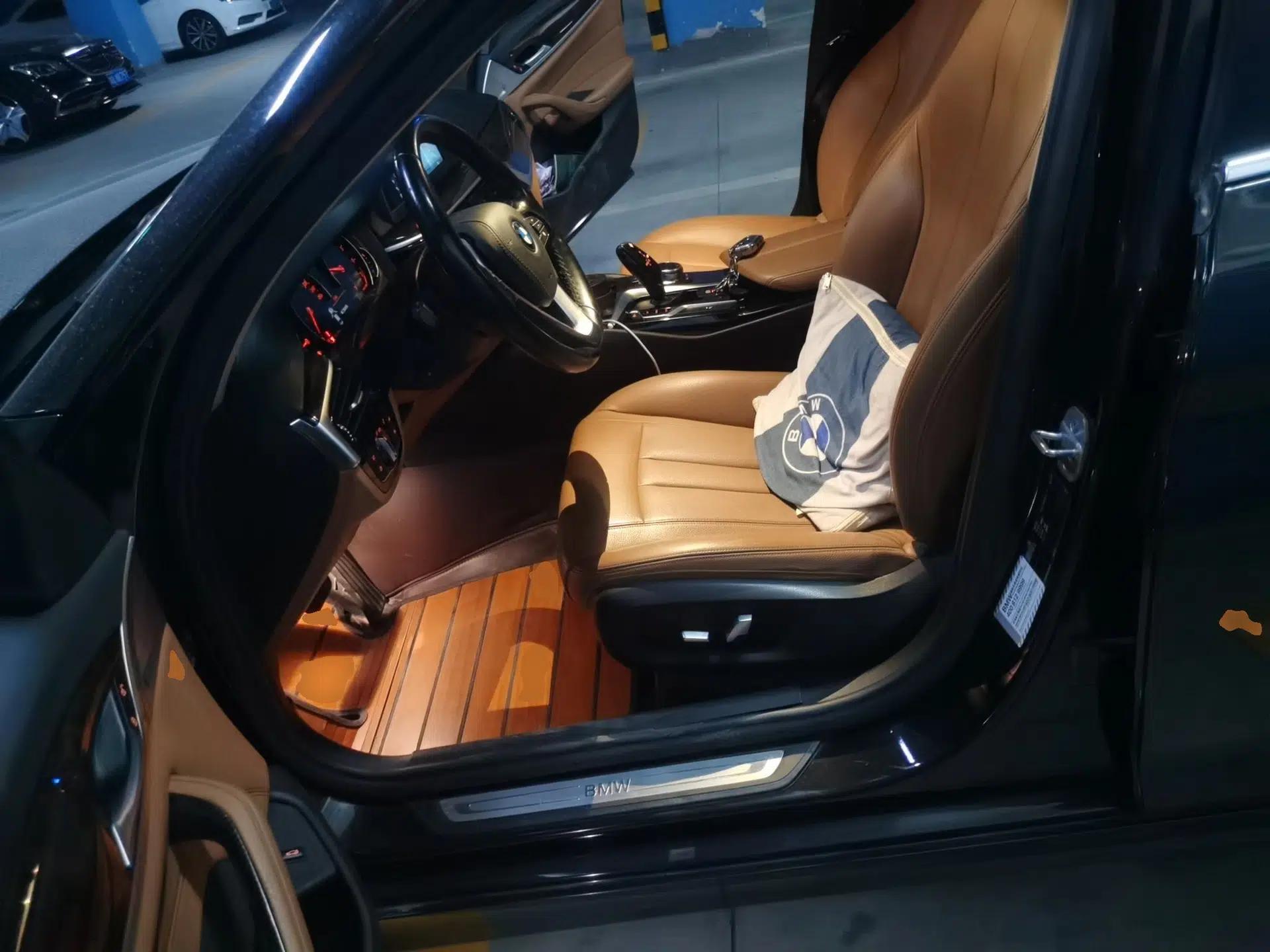 BMW 5 Series 2018 528Li Launch Special Edition — миниатюра 15