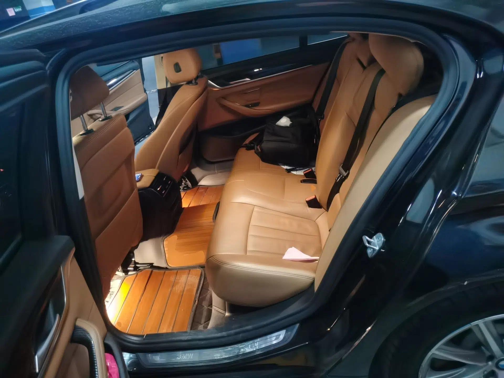 BMW 5 Series 2018 528Li Launch Special Edition — миниатюра 17
