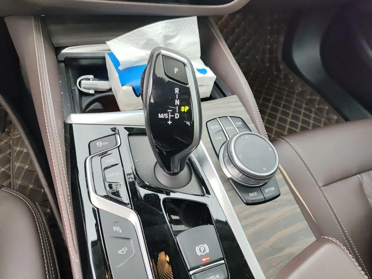 BMW 5 Series 2020 530Li Leading Edition Luxury Package — миниатюра 14