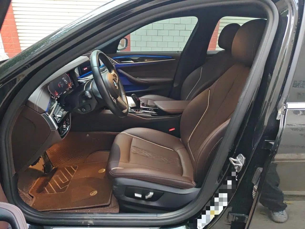 BMW 5 Series 2022 Restyled 525Li M Sport Package — миниатюра 15