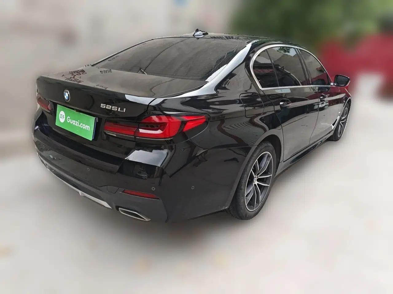 BMW 5 Series 2022 Restyled 525Li M Sport Package — миниатюра 6