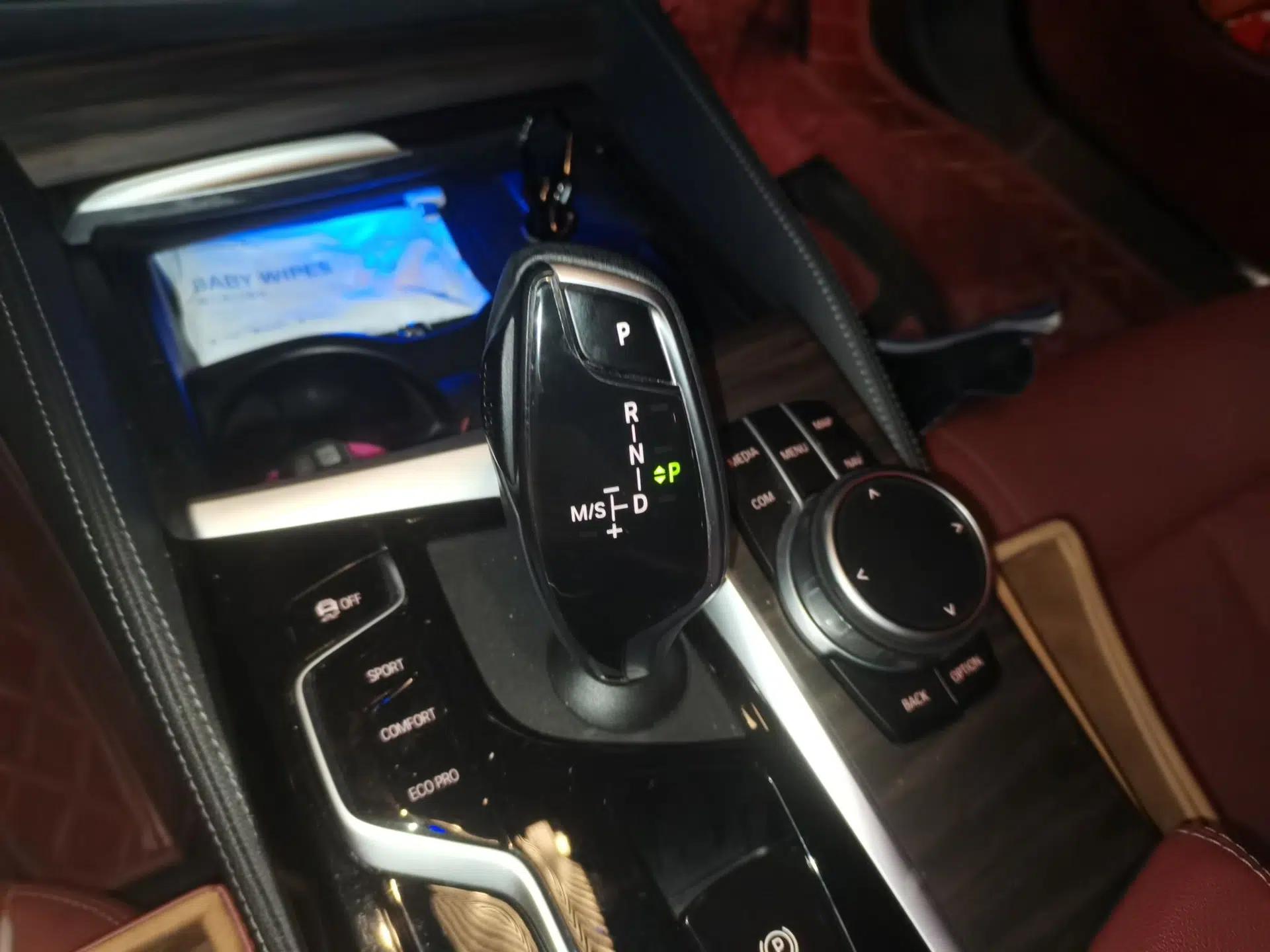 BMW 5 Series 2022 Restyled 530Li Leading Edition M Sport Package — миниатюра 14