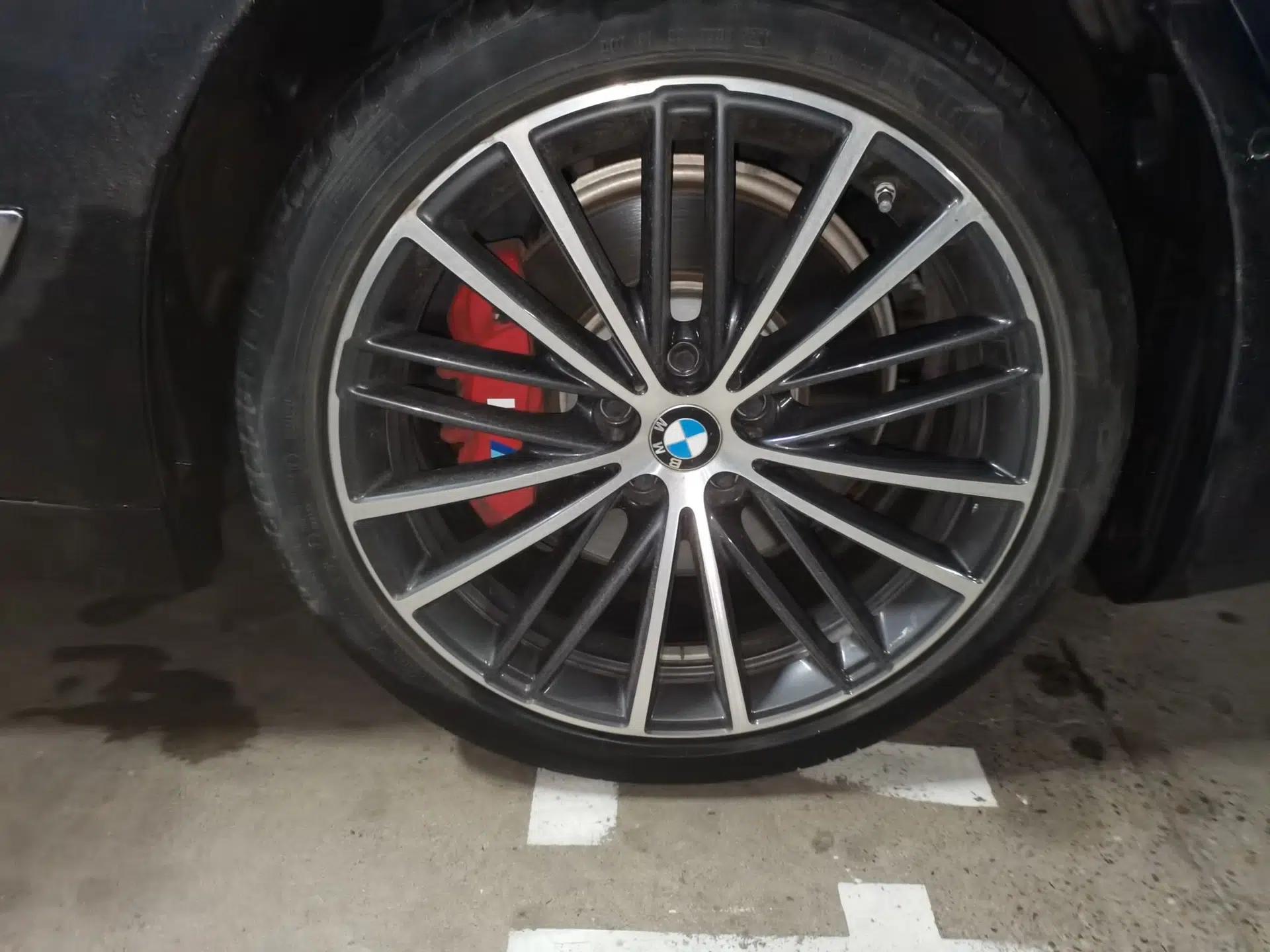 BMW 5 Series 2022 Restyled 530Li Leading Edition M Sport Package — миниатюра 8