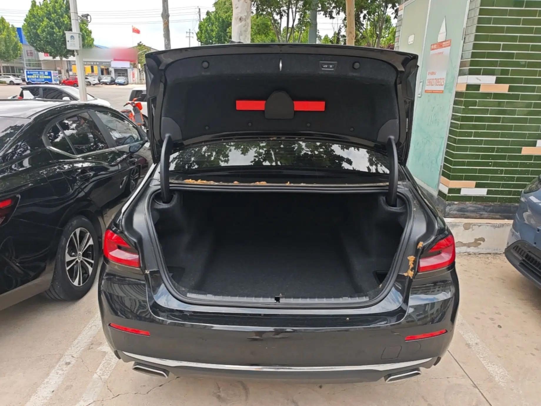 BMW 5 Series 2023 530Li Leading Edition Luxury Package — миниатюра 22