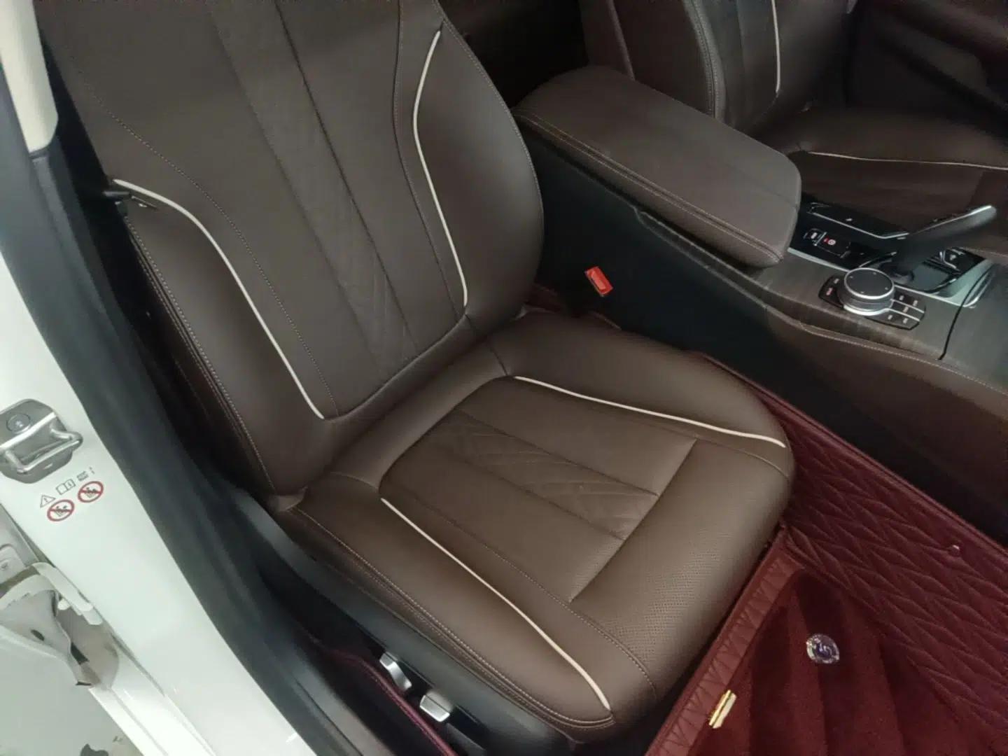 BMW 5 Series 2022 Updated 530Li Leading Edition Luxury Package — миниатюра 24