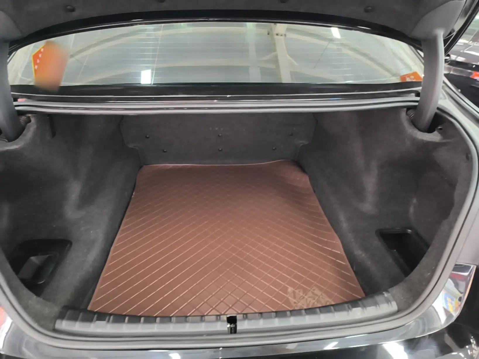 BMW 5 Series 2022 Restyled 530Li Leading Edition M Sport Package — миниатюра 22