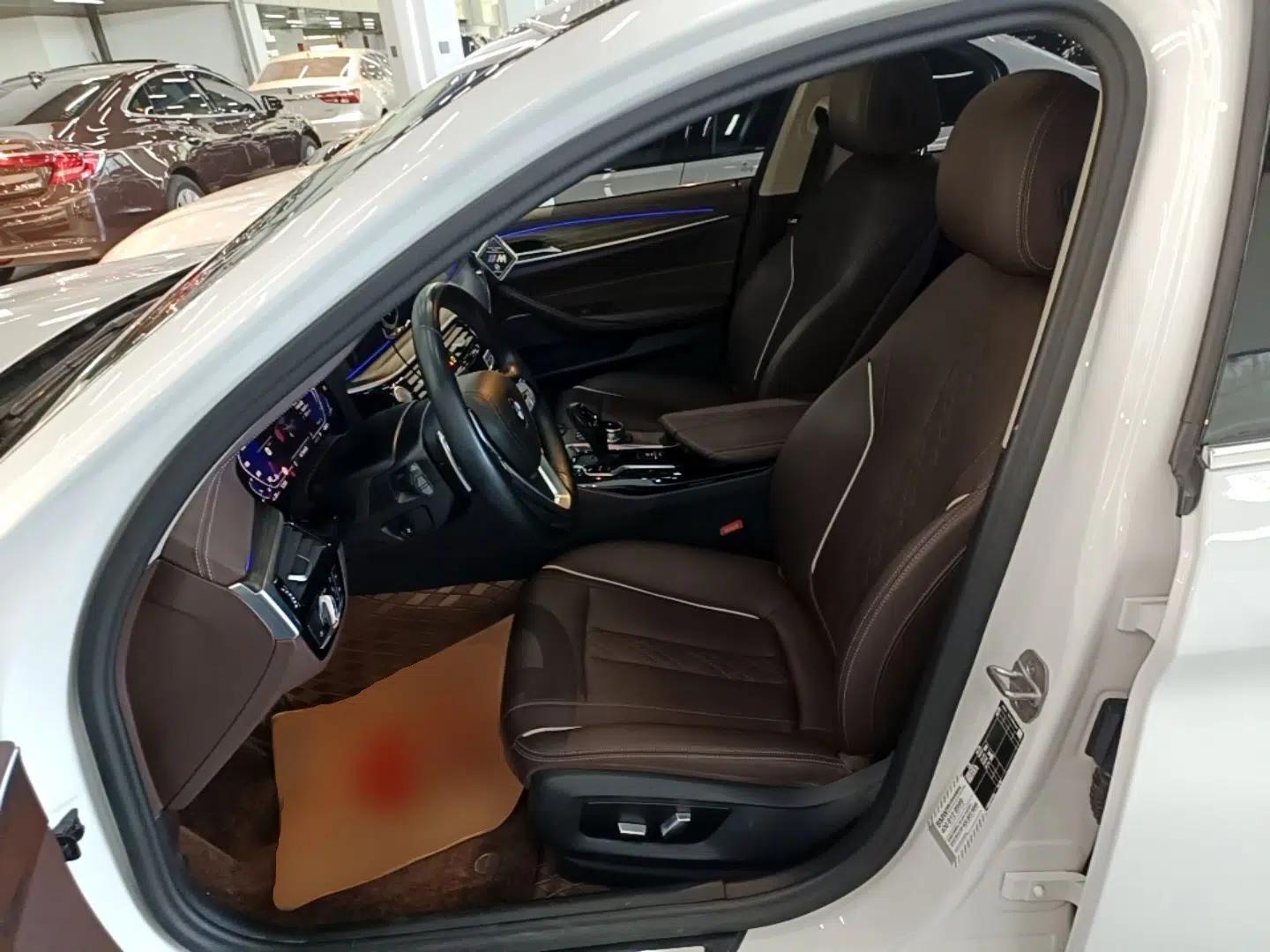 BMW 5 Series 2023 530Li Leading Edition Luxury Package — миниатюра 17