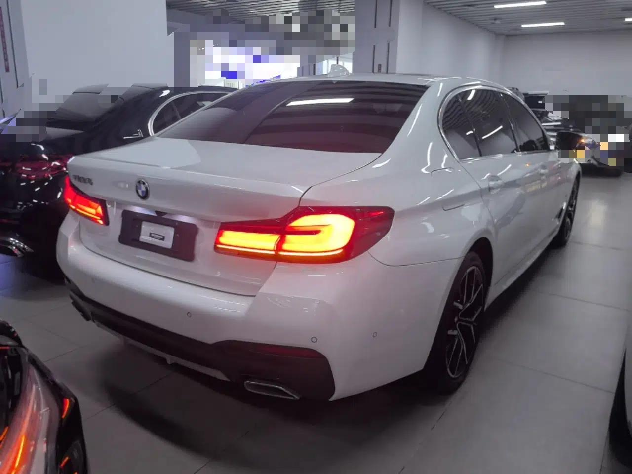 BMW 5 Series 2022 Revised Version 3 530Li Luxury Edition M Sport Package — миниатюра 6