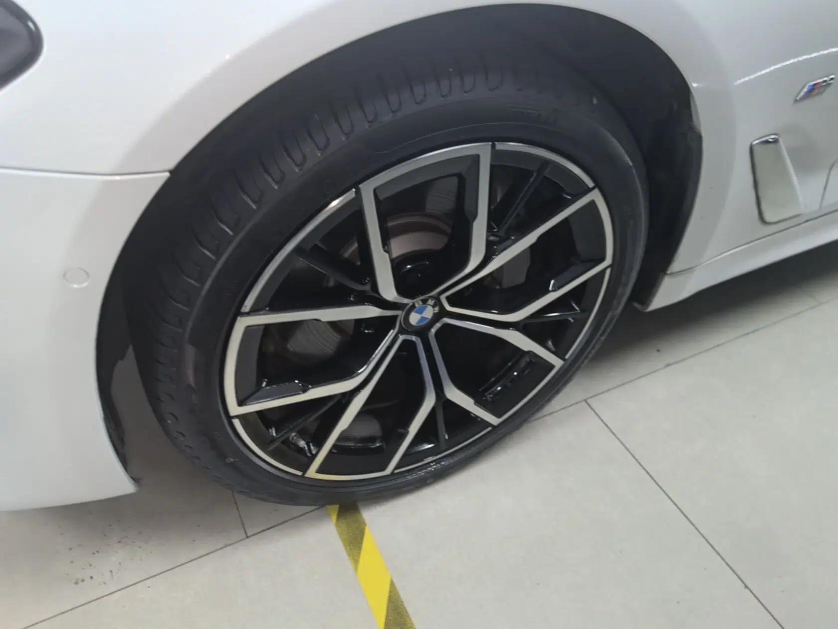 BMW 5 Series 2022 Revised Version 3 530Li Luxury Edition M Sport Package — миниатюра 10