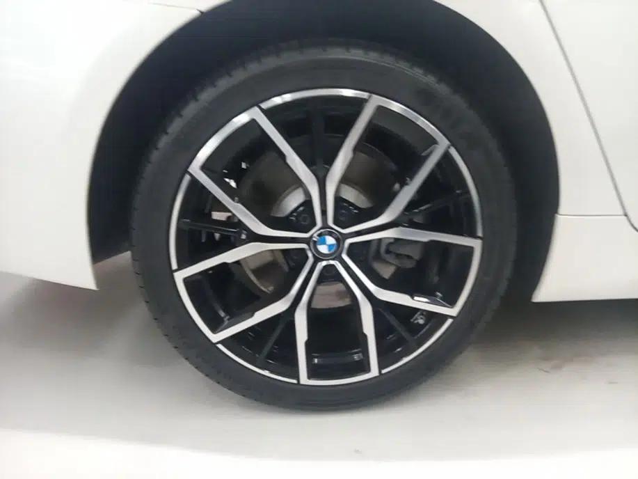 BMW 5 Series 2023 530Li Luxury Edition M Sport Package — миниатюра 11
