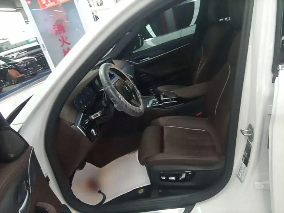 BMW 5 Series 2023 530Li Luxury Edition M Sport Package — миниатюра 17