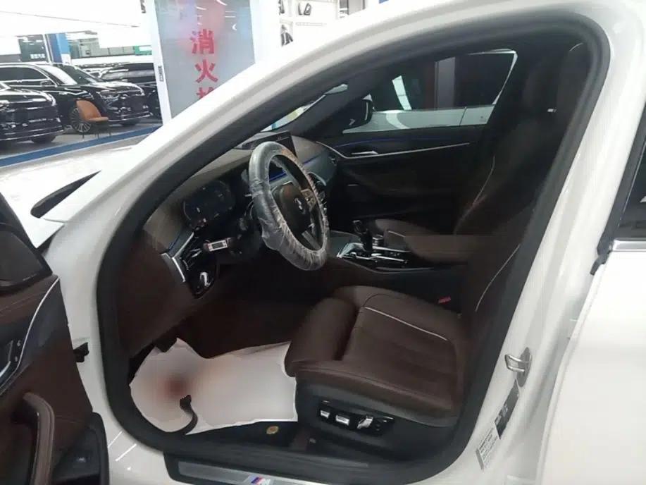 BMW 5 Series 2023 530Li Luxury Edition M Sport Package — миниатюра 18