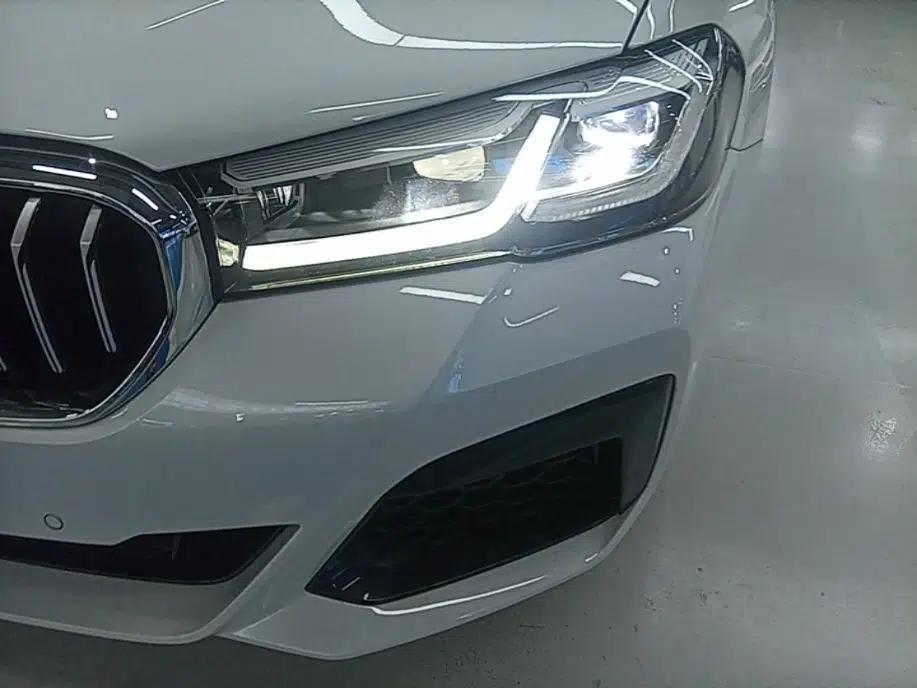BMW 5 Series 2023 530Li Luxury Edition M Sport Package — миниатюра 8