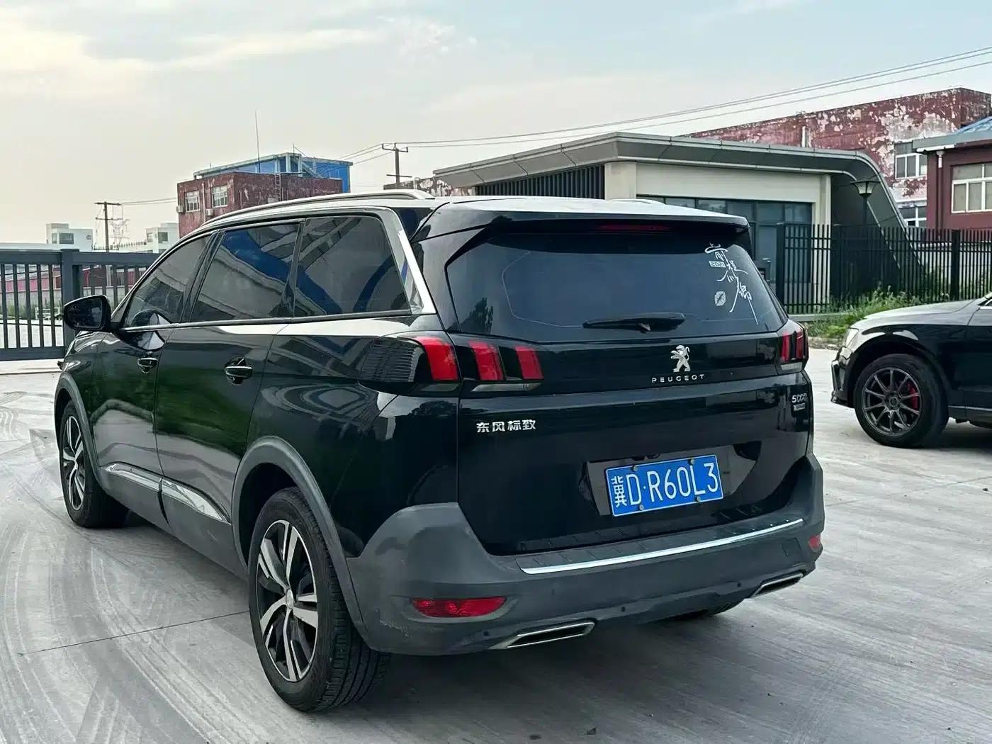 Peugeot 5008 2017 350THP 7-seater Elite Edition — миниатюра 7