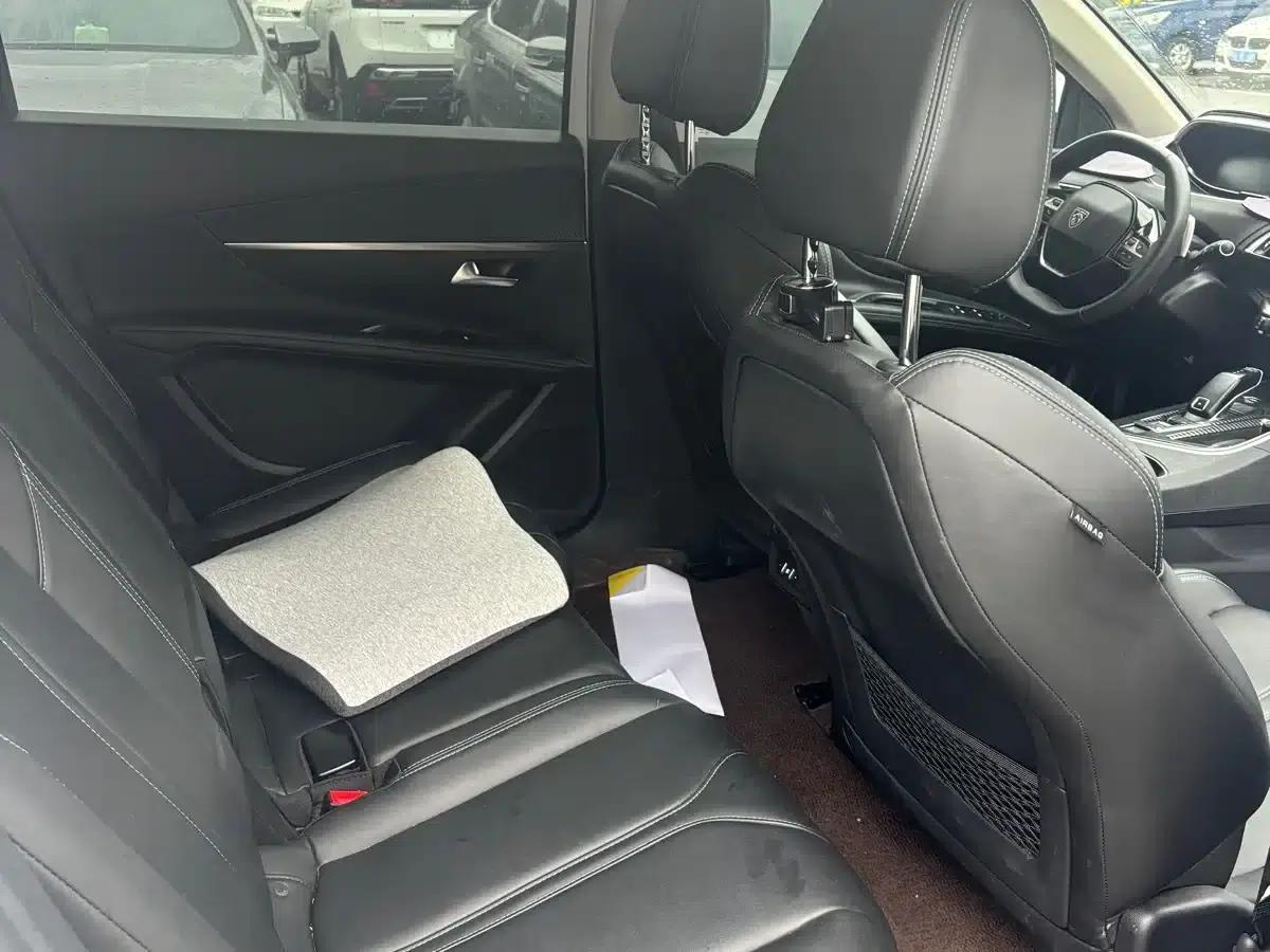 Peugeot 5008 2023 400THP True Love Edition 5-seater — миниатюра 8