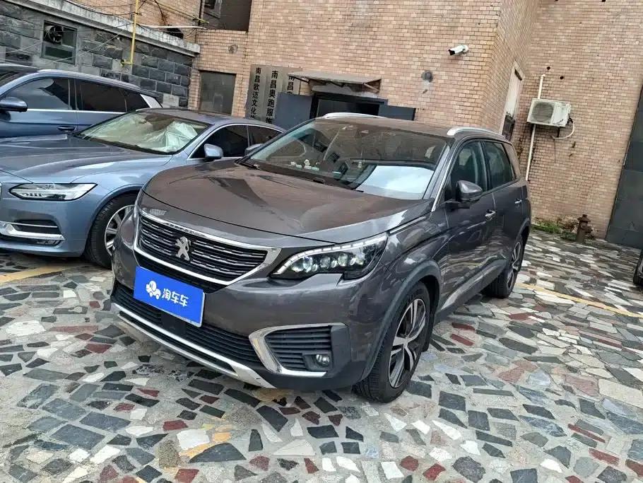 Peugeot 5008 2017 380THP 5-seater Elite Edition — миниатюра 1