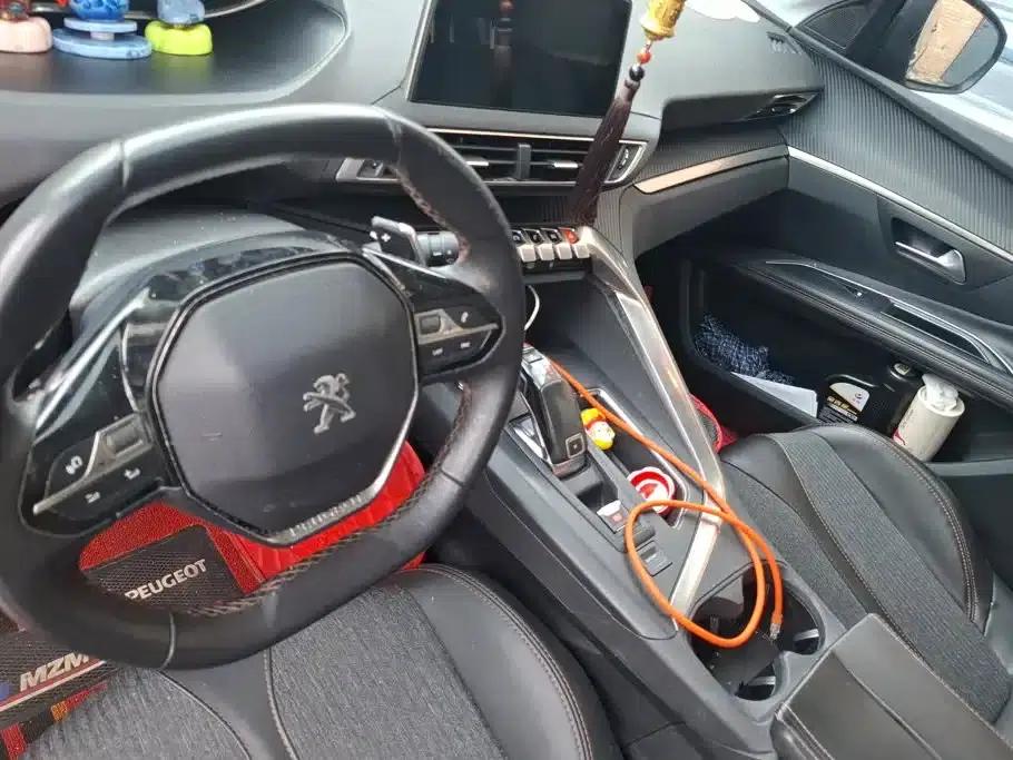 Peugeot 5008 2017 380THP 5-seater Elite Edition — миниатюра 12