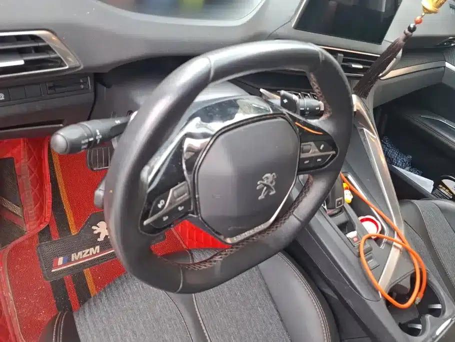Peugeot 5008 2017 380THP 5-seater Elite Edition — миниатюра 15