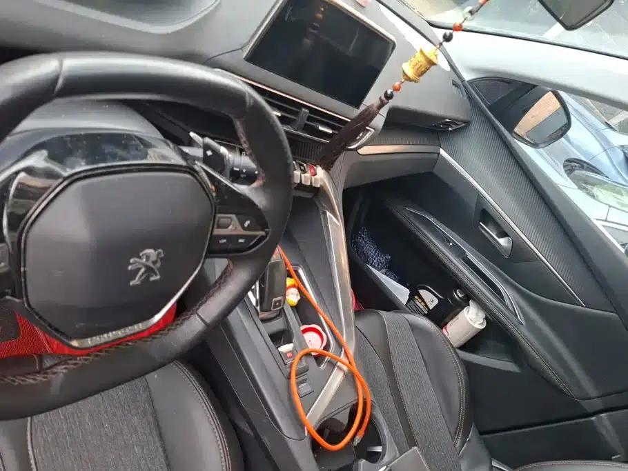Peugeot 5008 2017 380THP 5-seater Elite Edition — миниатюра 16