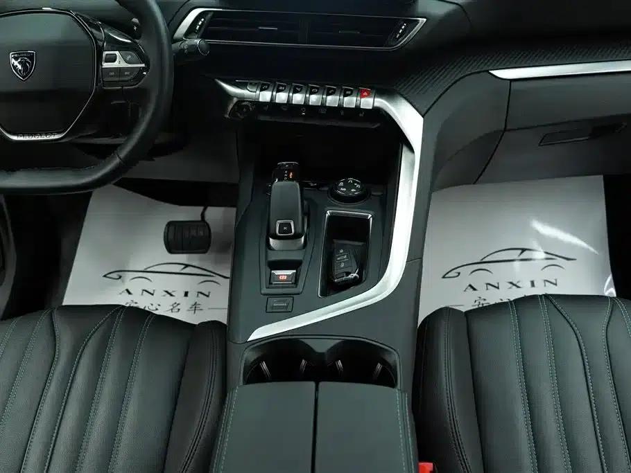 Peugeot 5008 2023 400THP Beloved Full House Edition 7-Seater — миниатюра 17