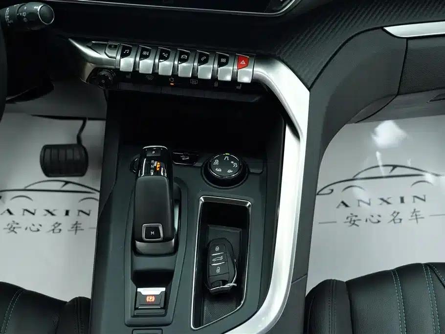 Peugeot 5008 2023 400THP Beloved Full House Edition 7-Seater — миниатюра 18