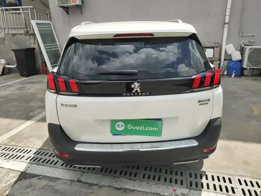 Peugeot 5008 2017 350THP 7-seater Elite Edition — миниатюра 6