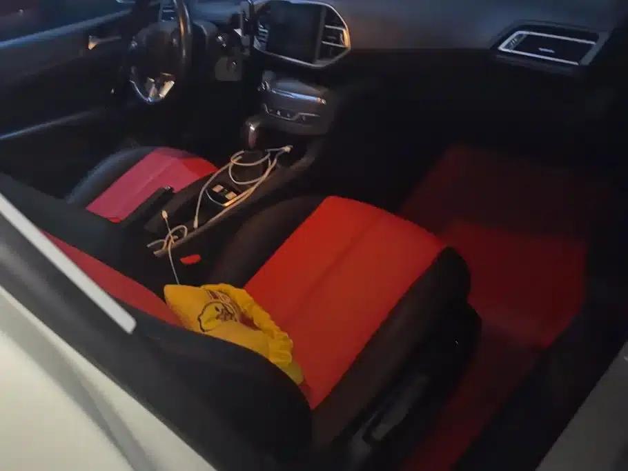 Peugeot 308S 2015 1.2T Automatic Sporty Edition — миниатюра 8