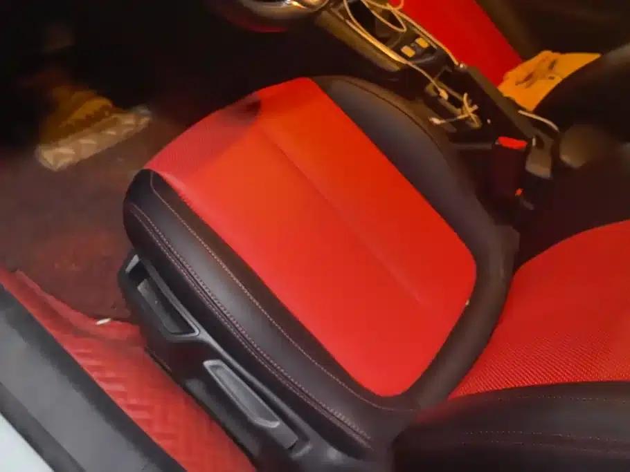 Peugeot 308S 2015 1.2T Automatic Sporty Edition — миниатюра 9