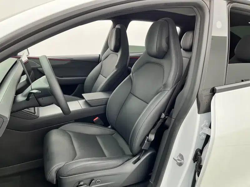 Model Y L 2026 Standard Edition — миниатюра 21