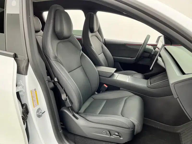 Model Y L 2026 Standard Edition — миниатюра 22